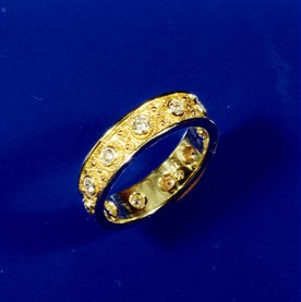 Filigrangoldschmuck Ring aus 750er Gelbgold mit Brillanten (R 46b) 