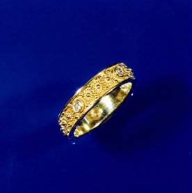 Filigrangoldschmuck Ring aus 750er Gelbgold mit Brillanten (R 47b) 