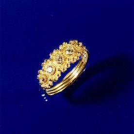 Filigrangoldschmuck Ring aus 750er Gelbgold mit Brillanten (R50) 